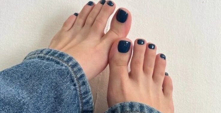 Pedicure de inverno! As 5 cores de esmaltes mais estilosas