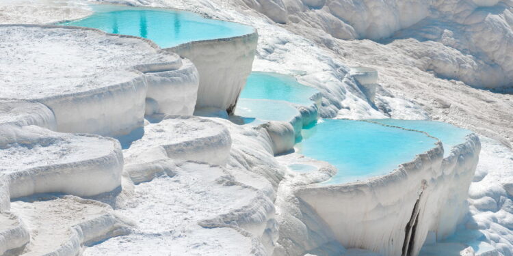 Pamukkale o paraíso branco da Turquia que você precisa ver