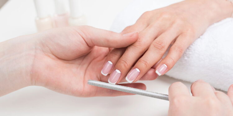 Manicure japonesa é o novo ritual queridinho das discretas