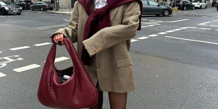 3 cores de bolsas que vão surpreender neste inverno