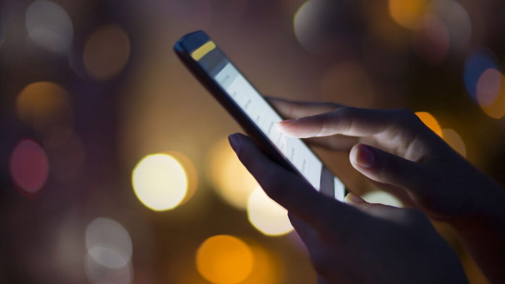 Seu telefone pode estar ouvindo suas conversas, saiba como desativar essa função!