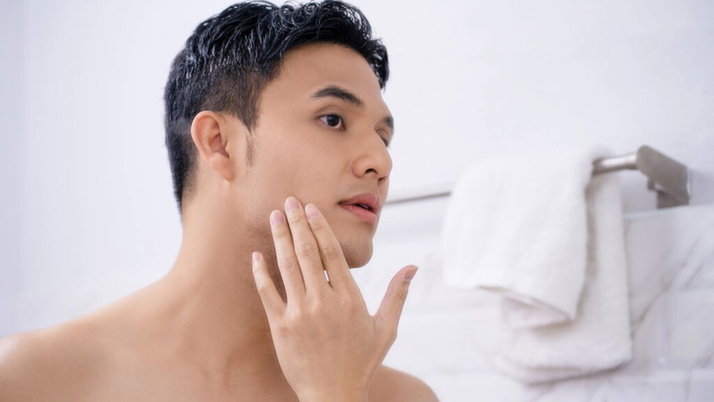 Por que a pele masculina envelhece diferente? E como cuidar dela