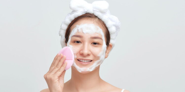 8 sabonetes faciais que limpam profundamente sem ressecar