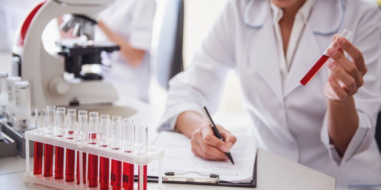 Sangue dourado, o fenômeno raríssimo que intriga cientistas e médicos