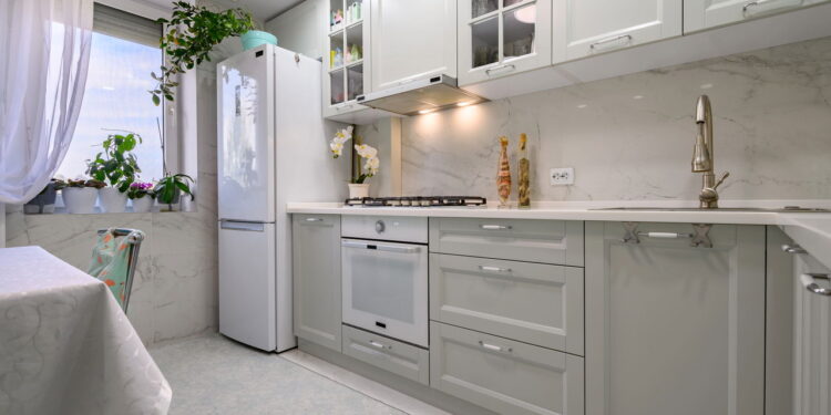 Reforme sua cozinha alugada com personalidade sem dor de cabeça