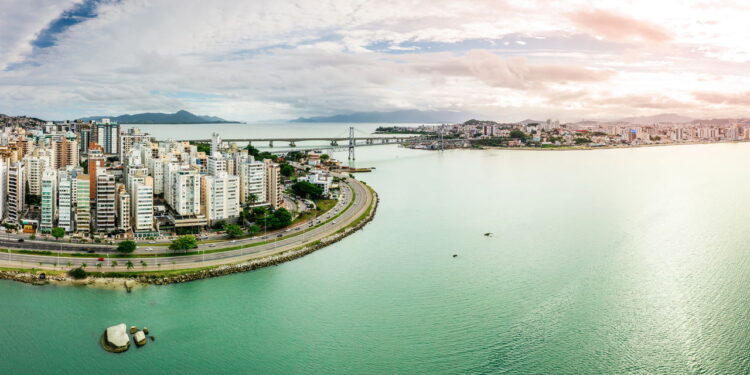 10 cidades mais acolhedoras do Brasil para visitar em 2025