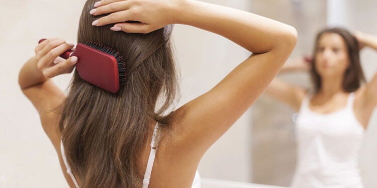 Como fazer o cabelo crescer mais rápido? 15 dicas infalíveis dos especialistas