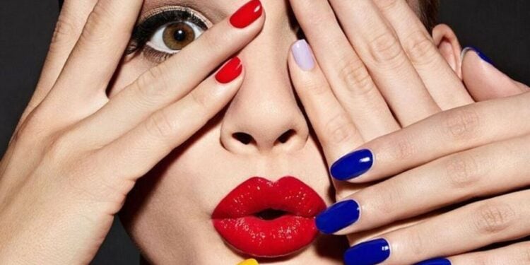 O que a cor do seu esmalte revela sobre você?